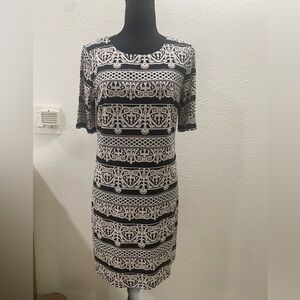 Leslie Fay Pattern‎ Dress Pullover Style Size 10.